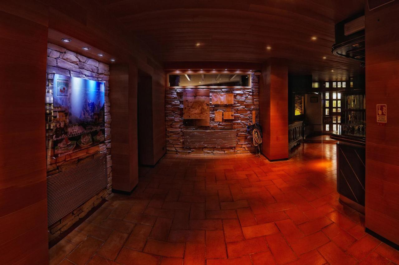Hotel Paladin San Martino Di Castrozza Exterior foto