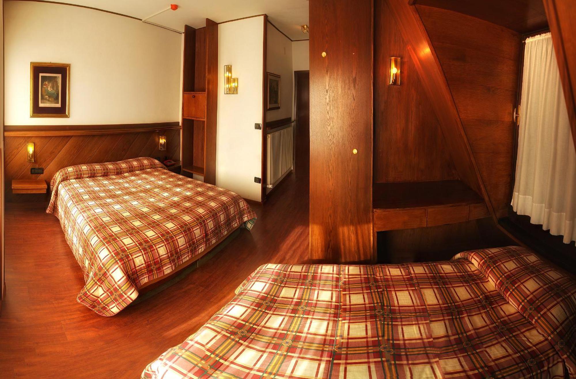 Hotel Paladin San Martino Di Castrozza Exterior foto